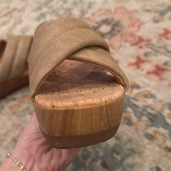Korks Faithe Platform Sandals with Suede Straps and Cork Sole - Picture 6 of 12